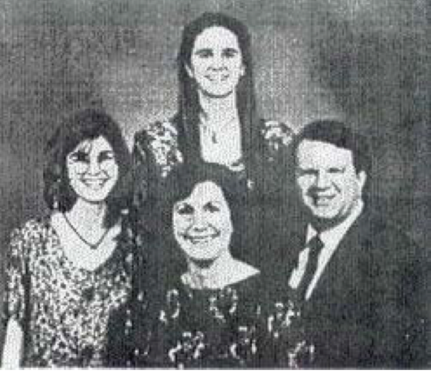 Lynne and Eric with daughters Allison and Diane photo